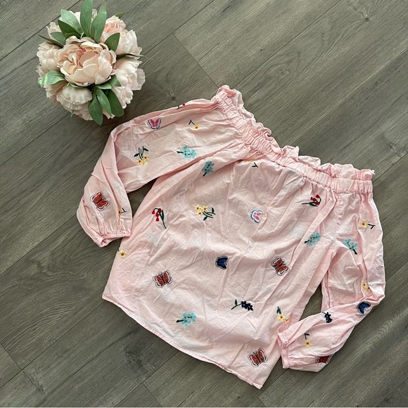 Boutique Christina V Light Pink Spring Embroidered Off shoulder Blouse - Picture 5 of 6